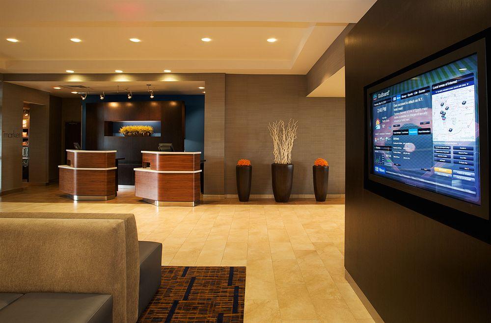 Courtyard Airport 3* Louisville
