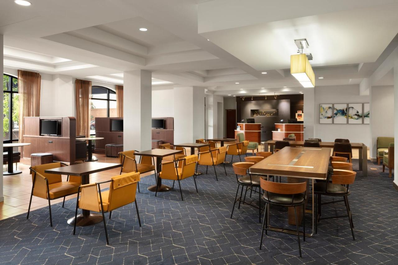 Hotel Courtyard Airport Louisville