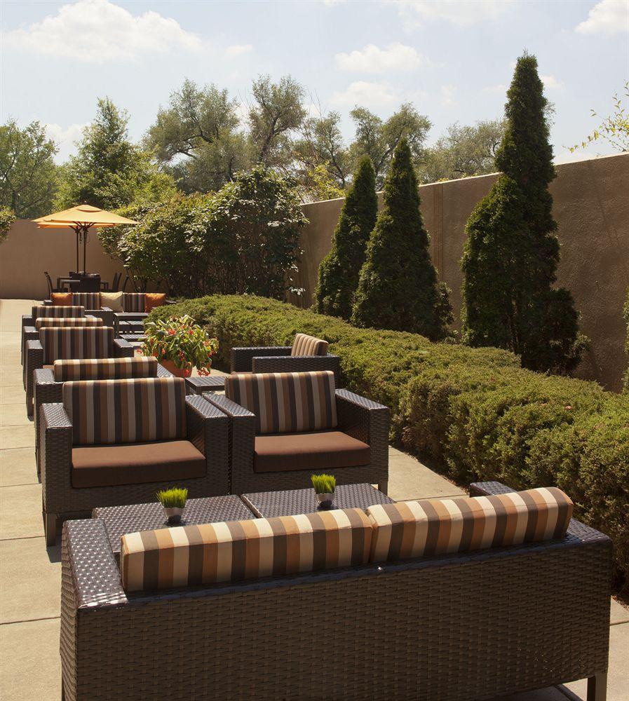 Hotel Courtyard Airport