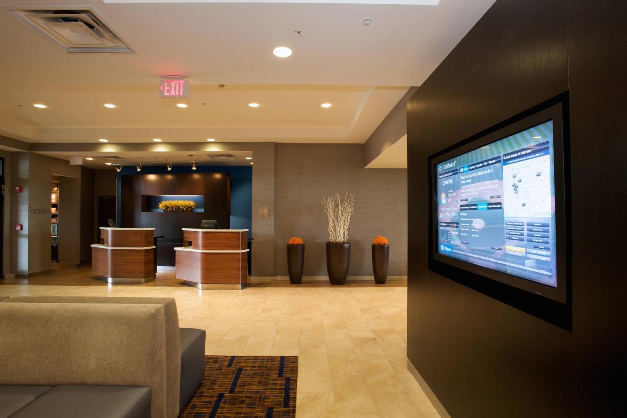 Courtyard Airport Hotel Louisville