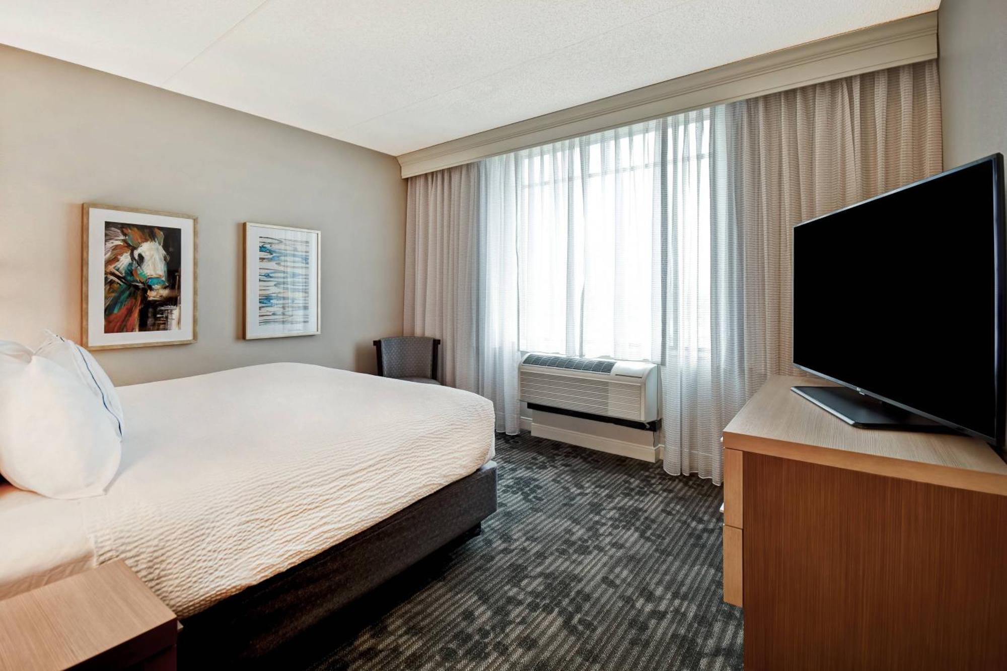 Hotel Courtyard Airport Louisville