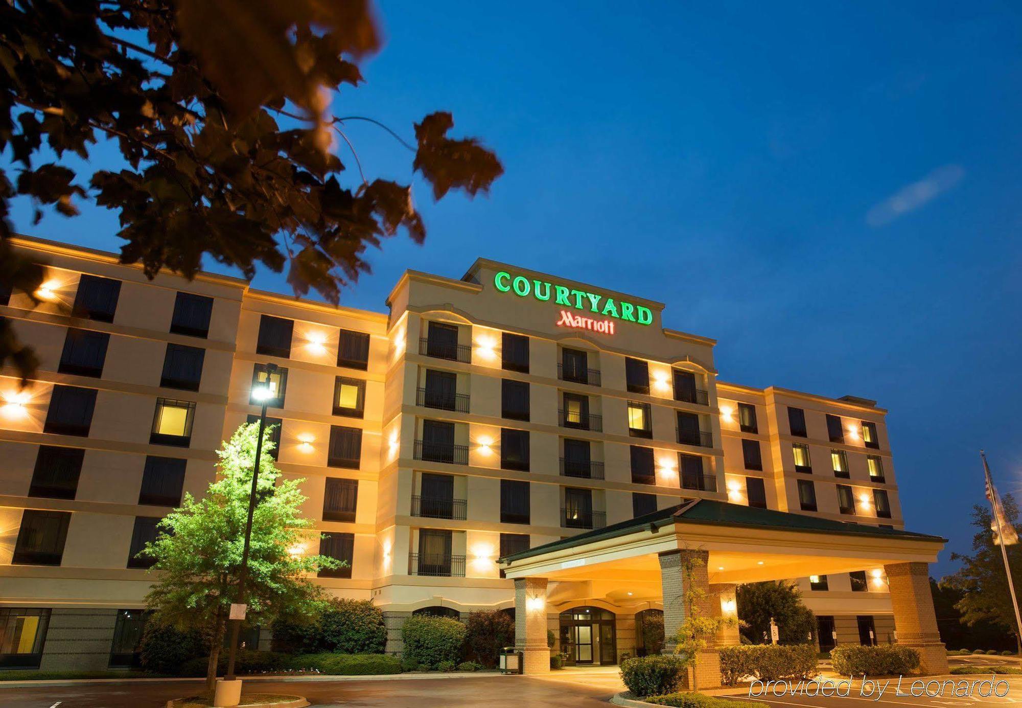 Courtyard Airport Hotel Louisville